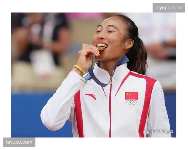 郑钦文谈双教练分工:巴格达尼斯为主里巴辅助正在磨合